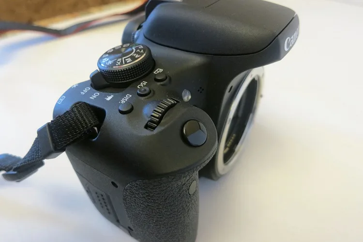 مزایای دوربین دیجیتال کانن EOS 750D
